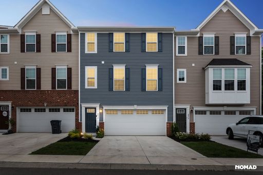 Spacious 3BR Townhome in Reynoldsburg – photo 1