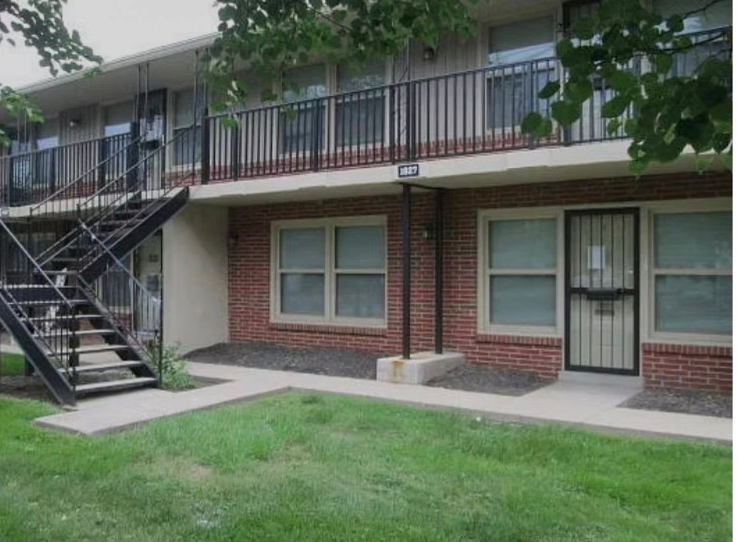 Louisville Condo: 1827 Bashford Manor Ln