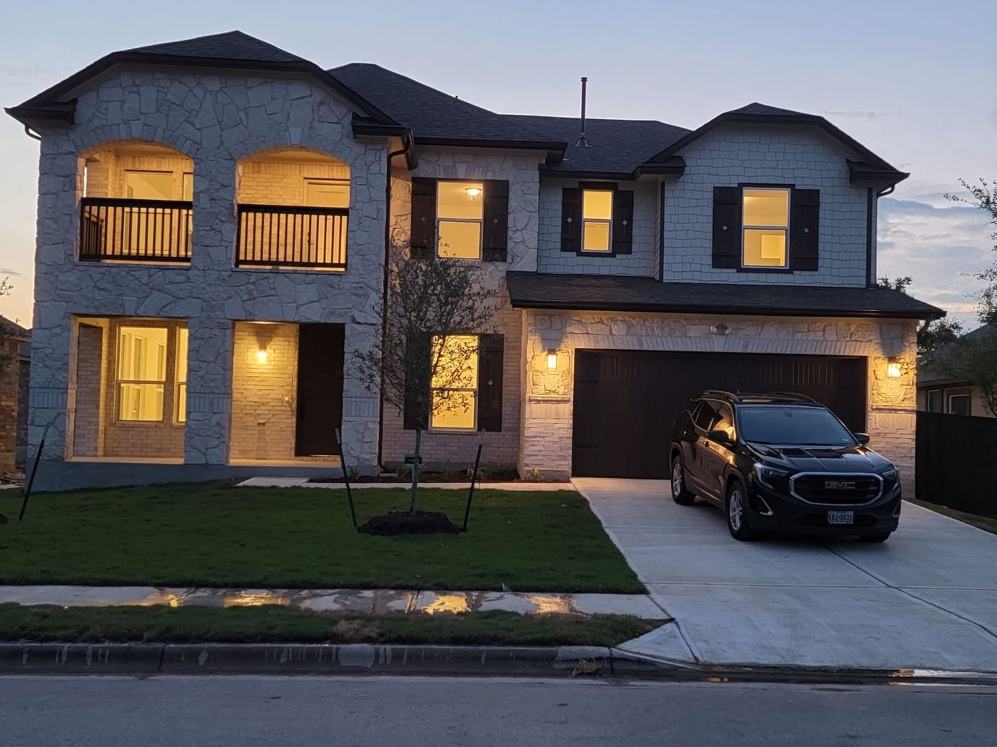 Leander House: 1133 Plano Ln