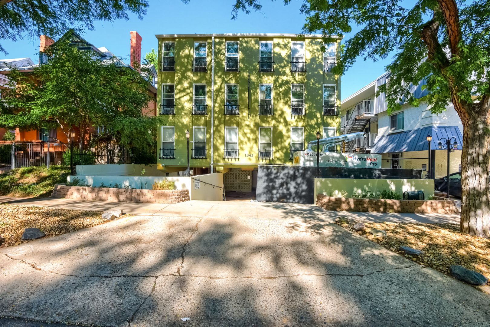 Denver House: 1343 High Street