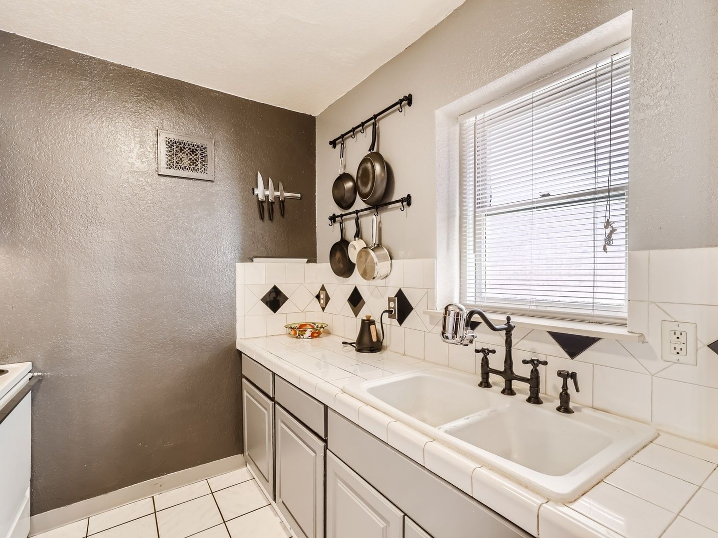 Denver Townhome: 1137 N Sherman St