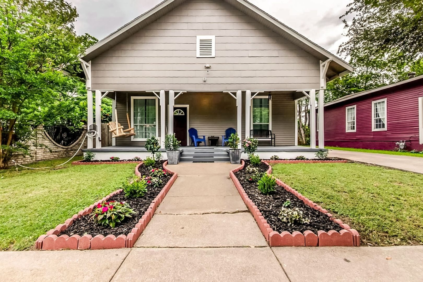 Fort Worth House: 2017 Grainger St