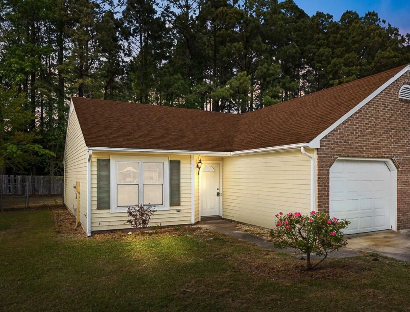 Havelock Townhome: 109 Vlg Ct
