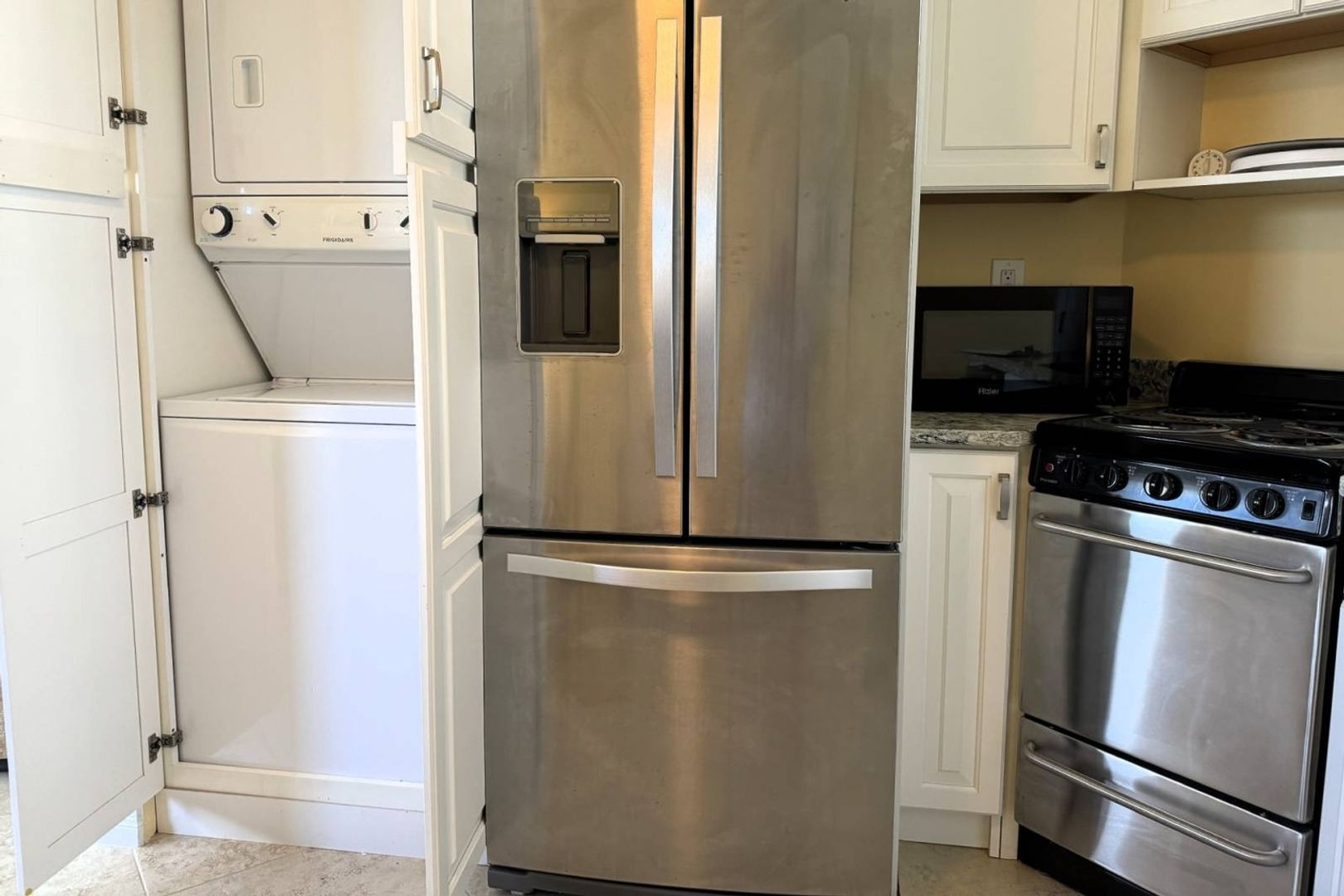 Bonita Springs Condo: 5500 Bonita Beach Rd