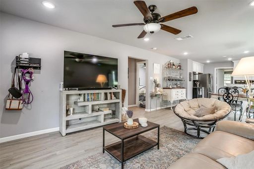 Charming, remodeled 2BR House in Fort Worth – photo 1