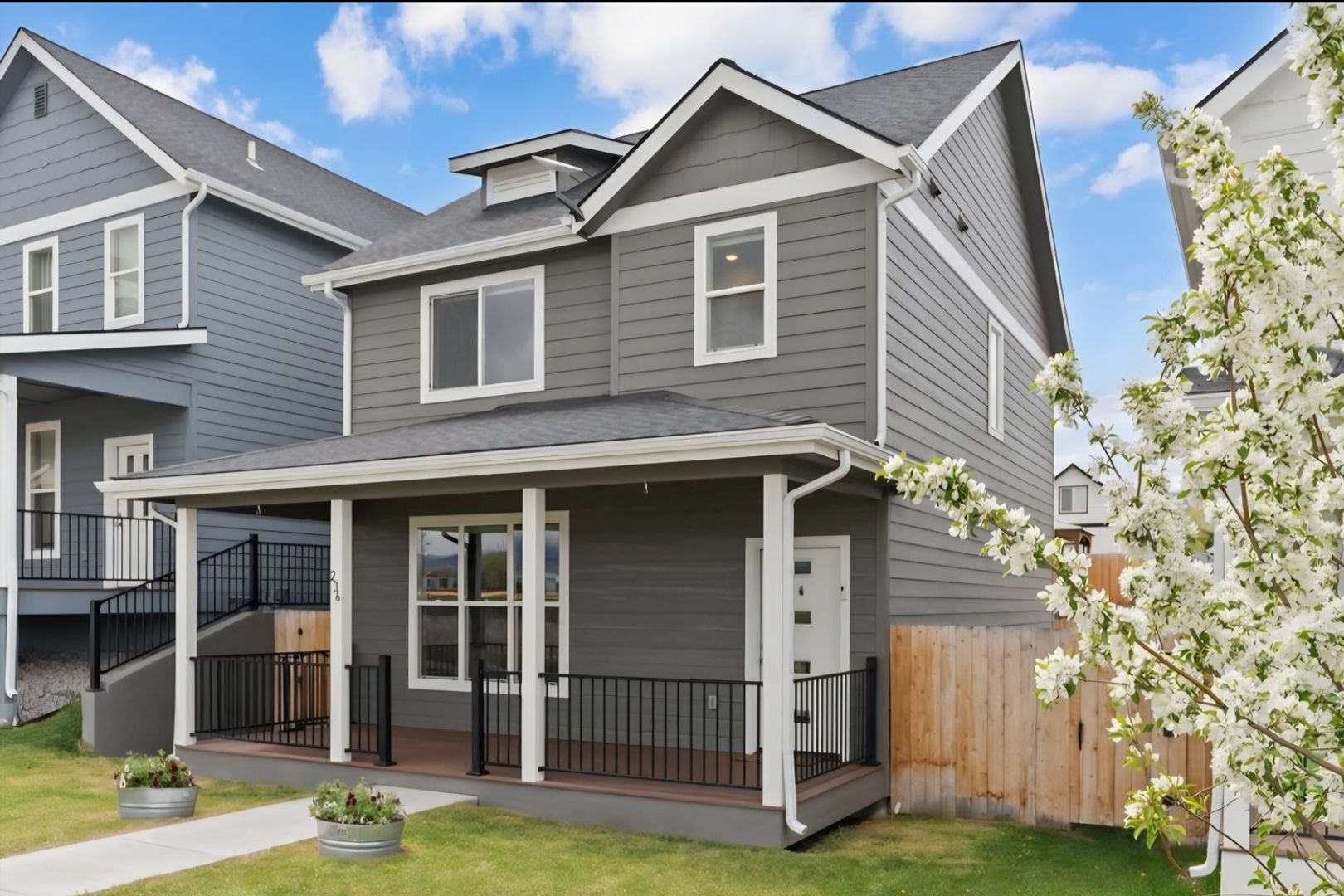 Victor House: 236 Sunset Alley Dr