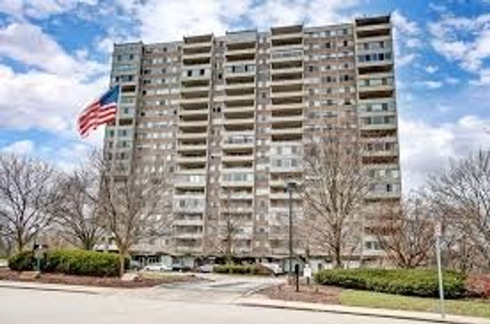 Cincinnati Condo: 2324 Madison Rd