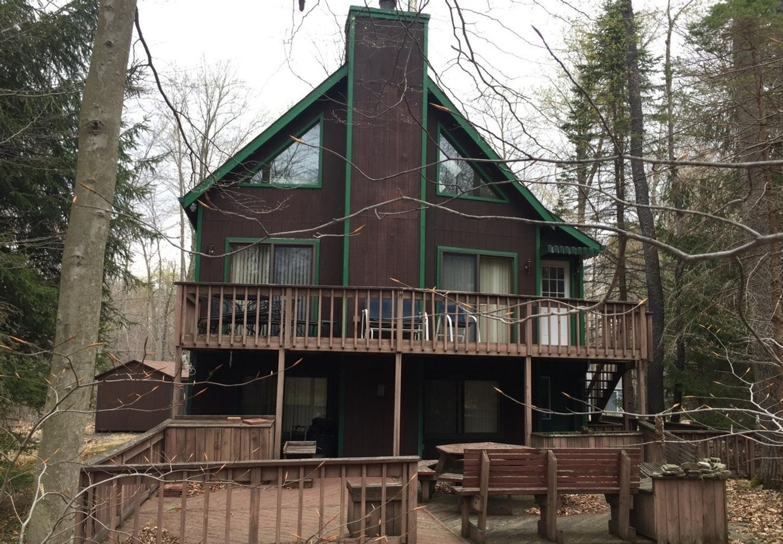 Pocono Lake House: 1111 Wissinoming Dr