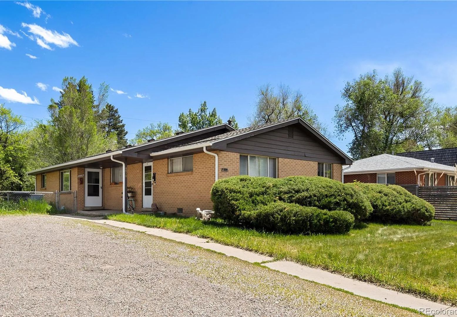 Littleton House: 6014 S Prince St