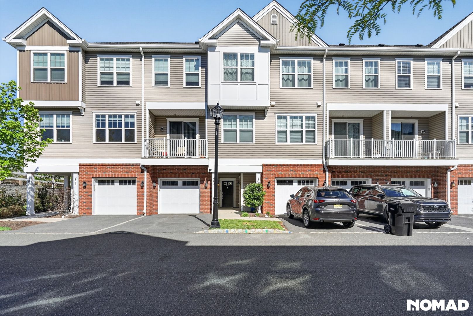 Highland Park Condo: 404 Dickson Ct