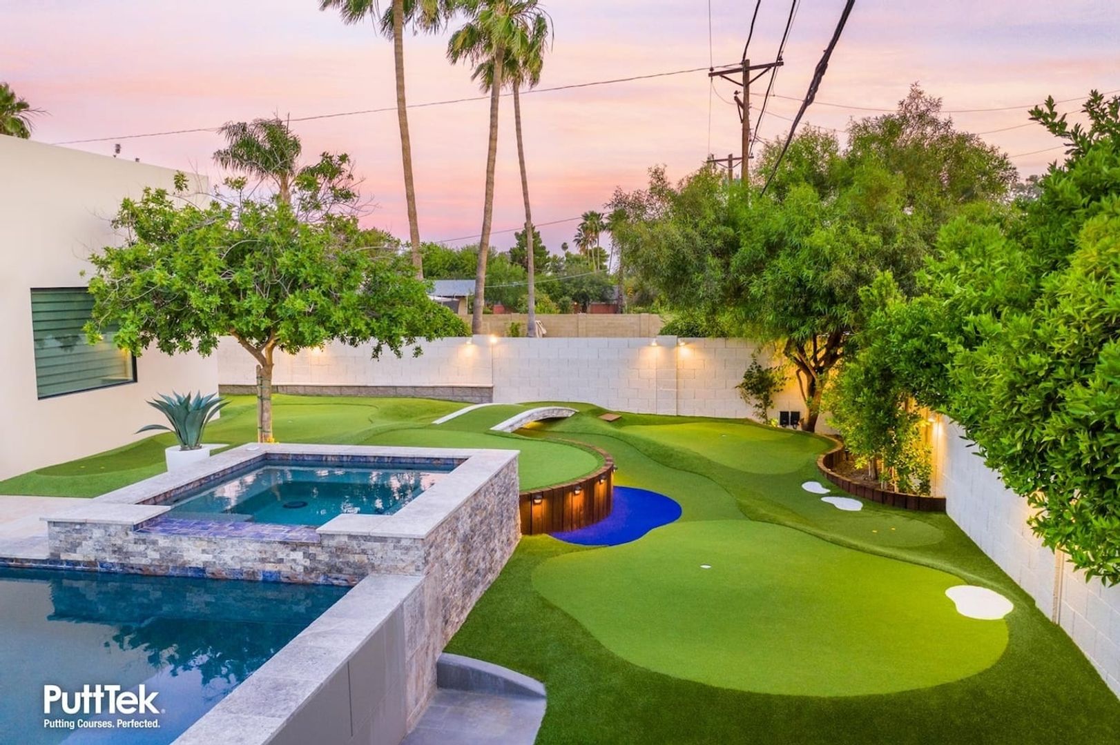 Phoenix House: 5854 N 42nd St