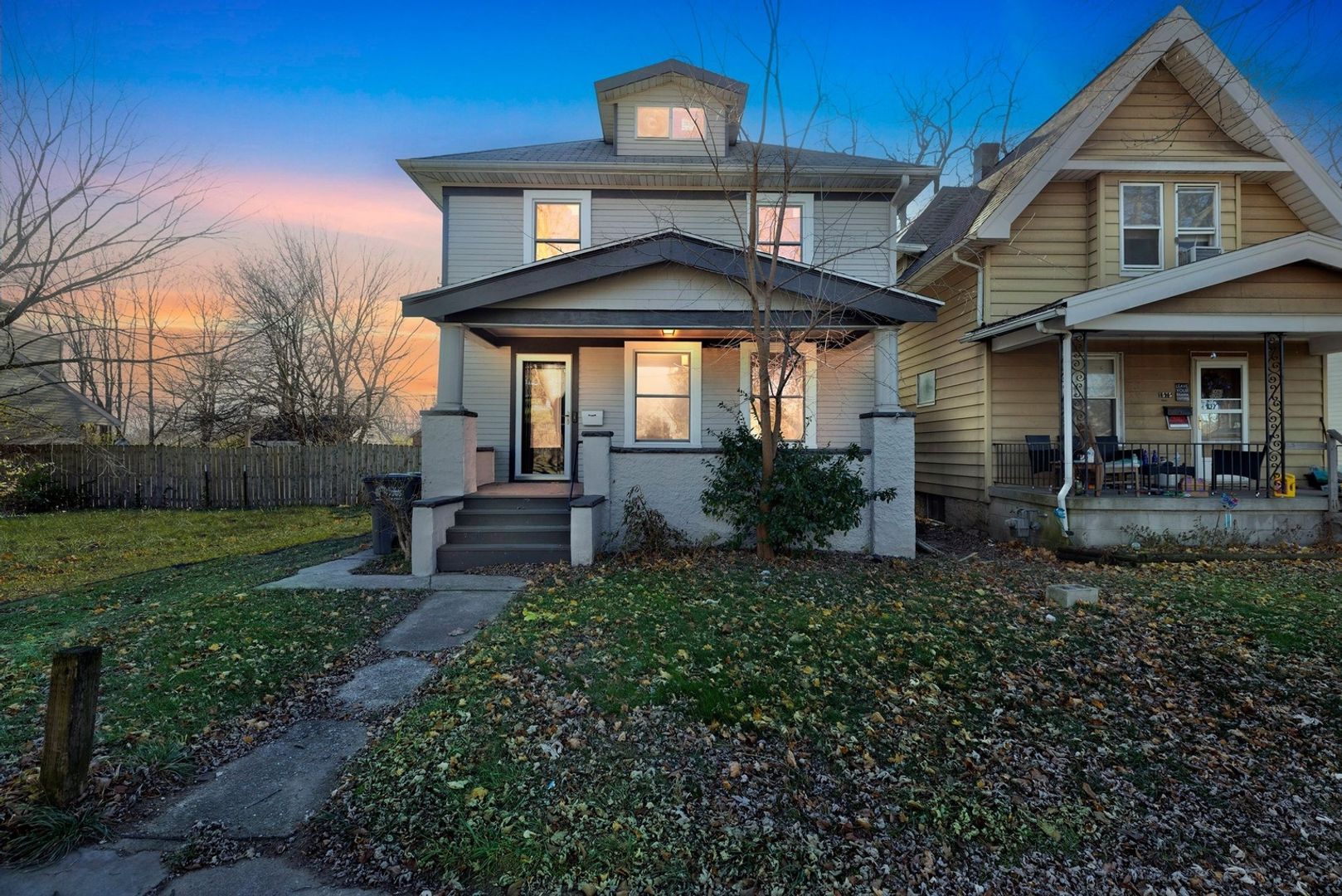 Toledo House: 1573 Jermain Dr