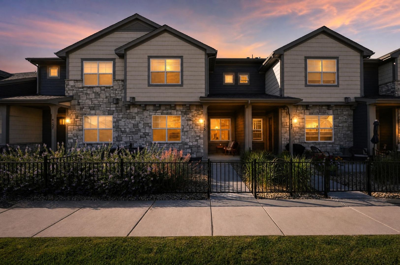 Loveland House: 4153 Trapper Lake Dr