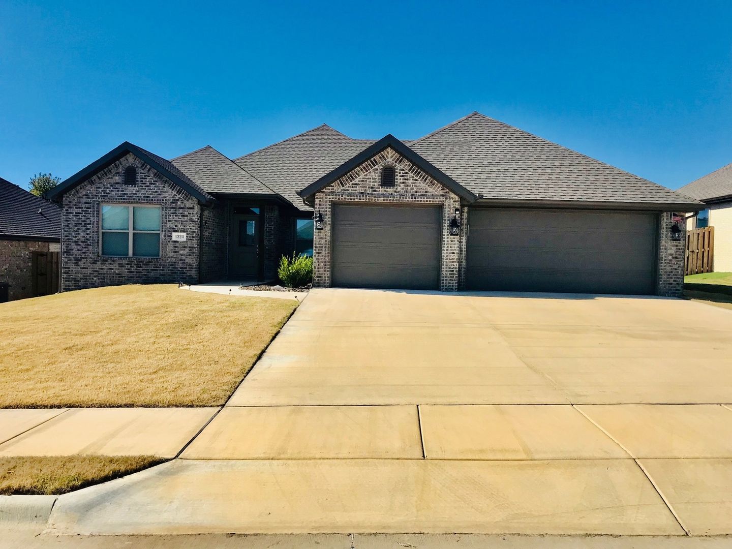 Centerton House: 1224 Bradley St