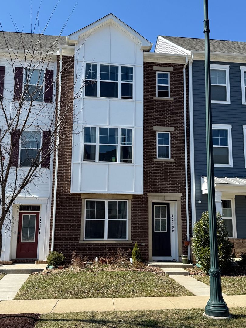 Clarksburg Townhome: 22102 Cabin Branch Ave