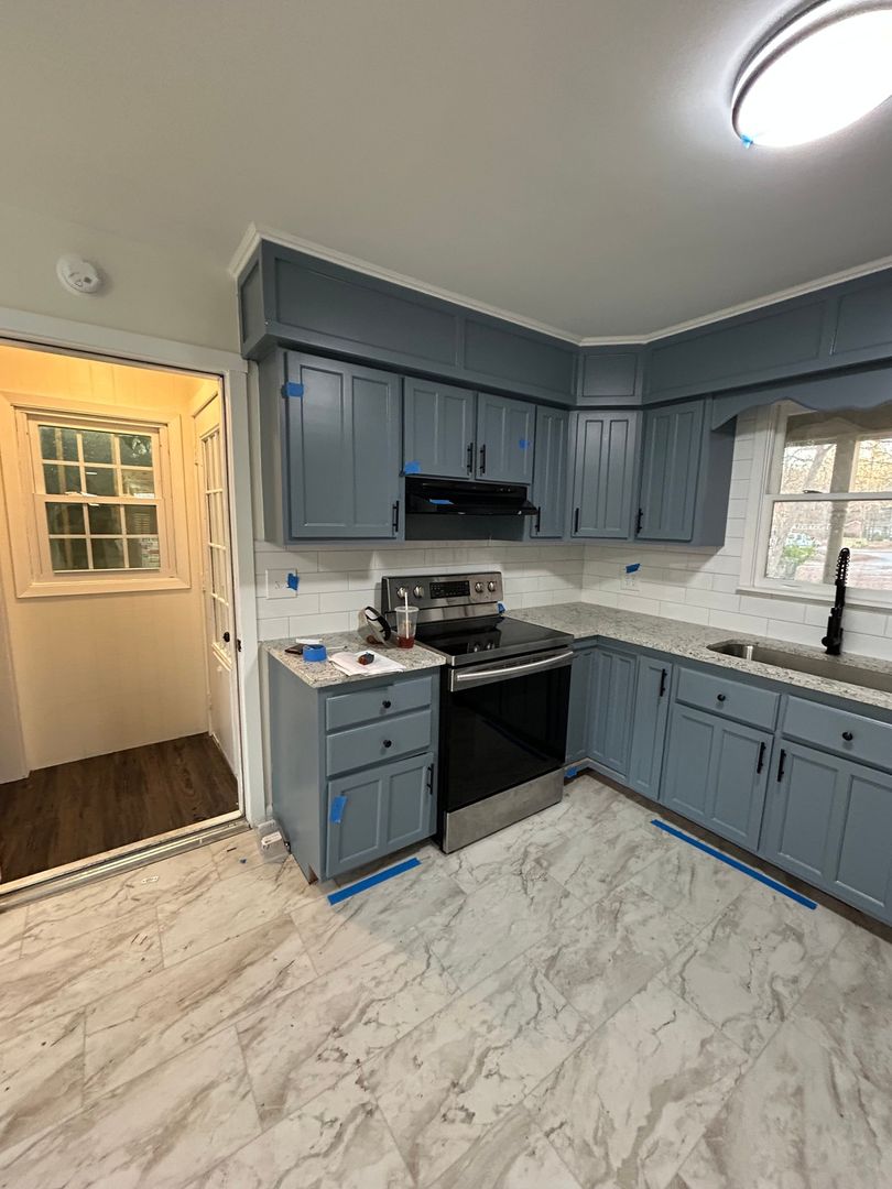 Columbia House: 3700 Cairnbrook Ct