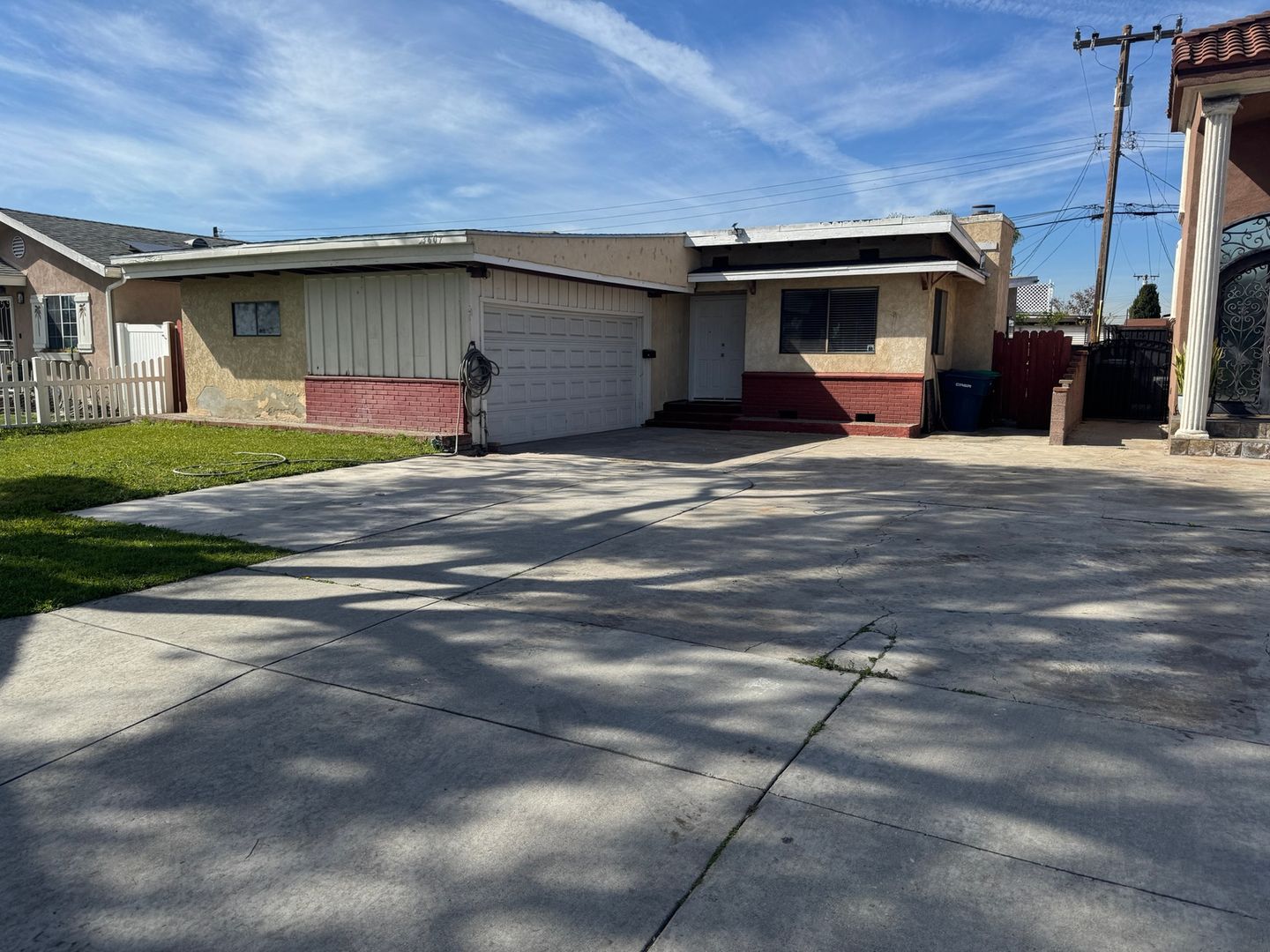 Bellflower House: 13607 Charlemagne Ave