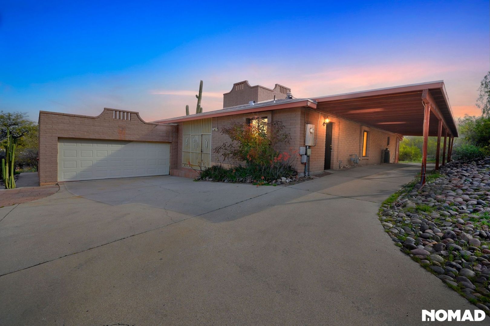 Tucson House: 4600 N Camino de Oeste
