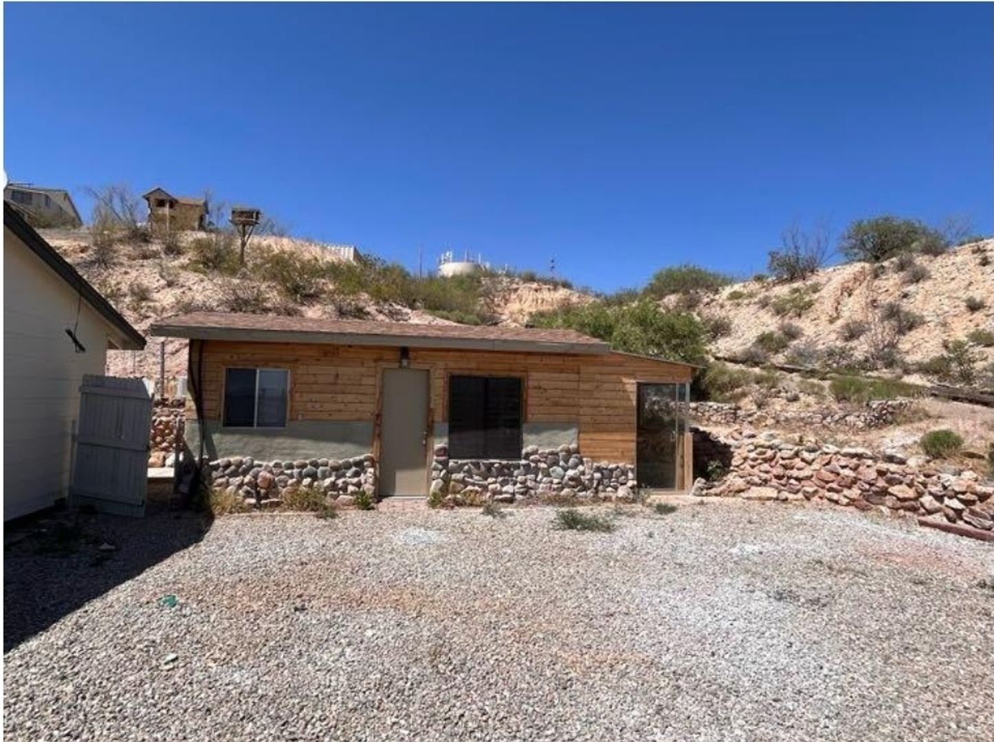 Saint David House: 238 E Pederson Dr