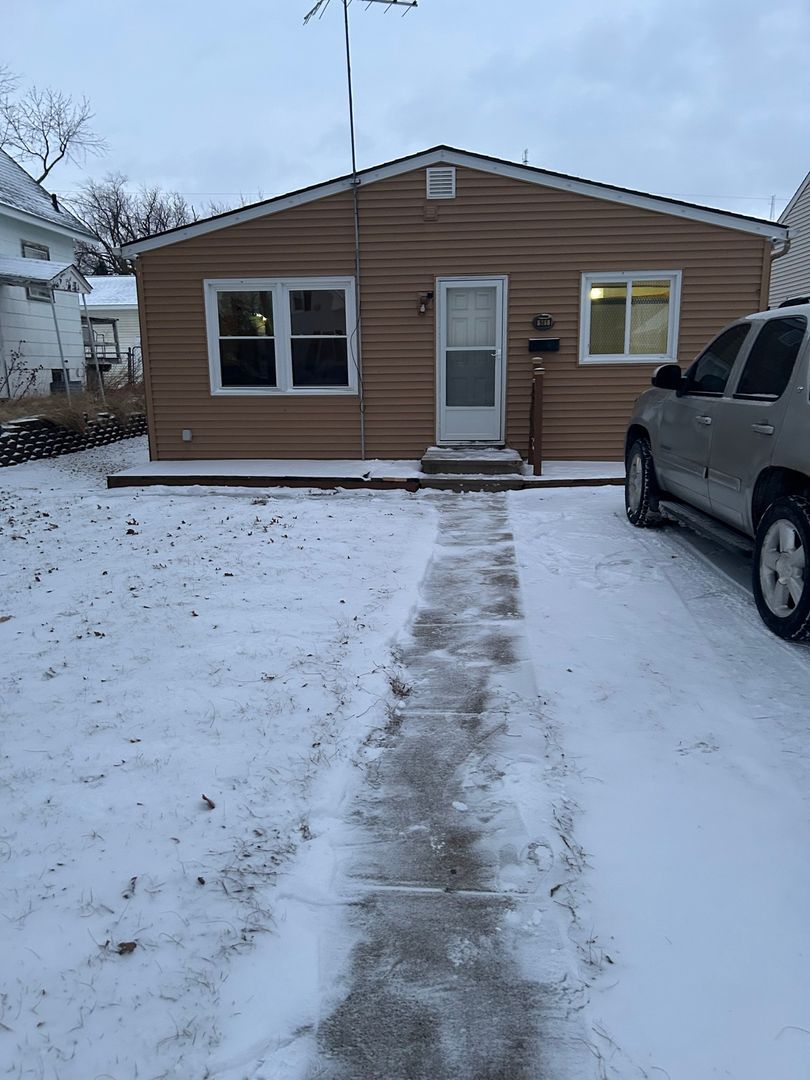 Cedar Rapids House: 941 20th Ave Sw