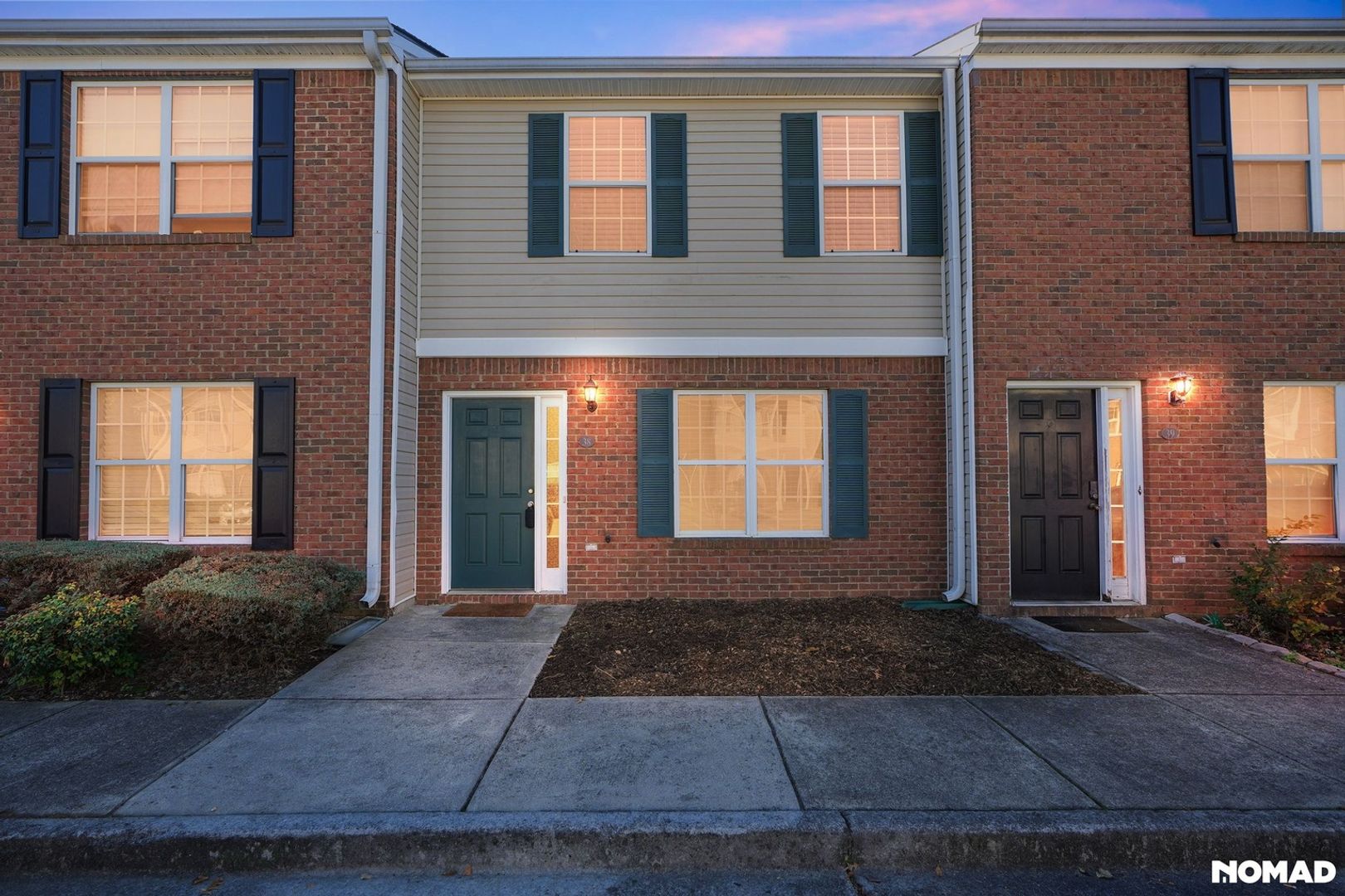 Adairsville House: 38 Princeton Glen Ct