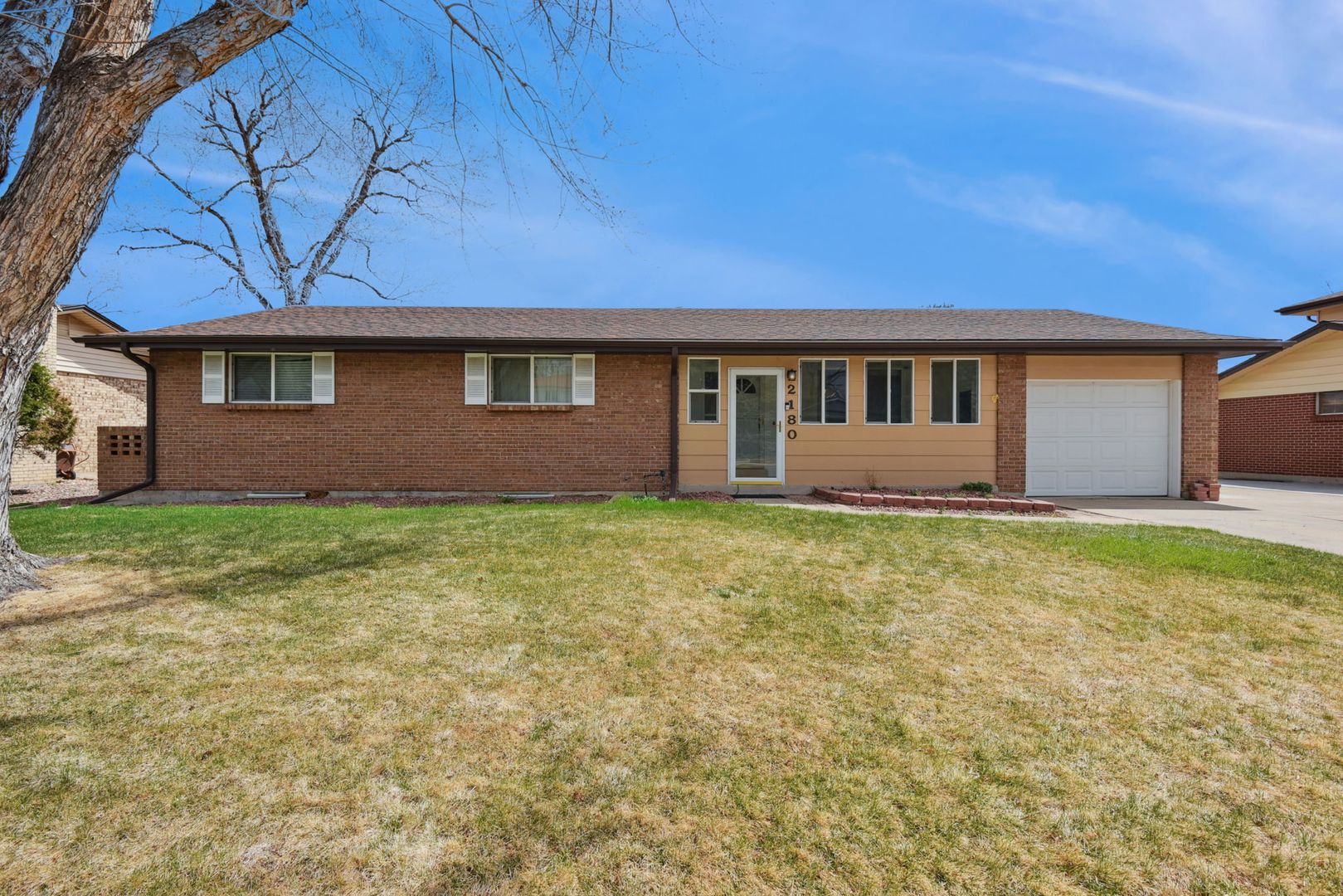 Lakewood House: 2180 S Estes St