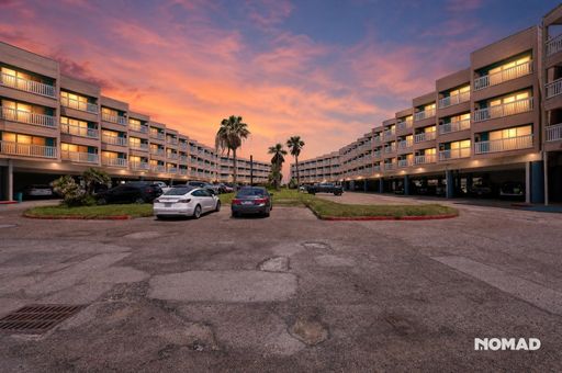 Charming 1BR Beachfront Condo in Corpus Christi – photo 1