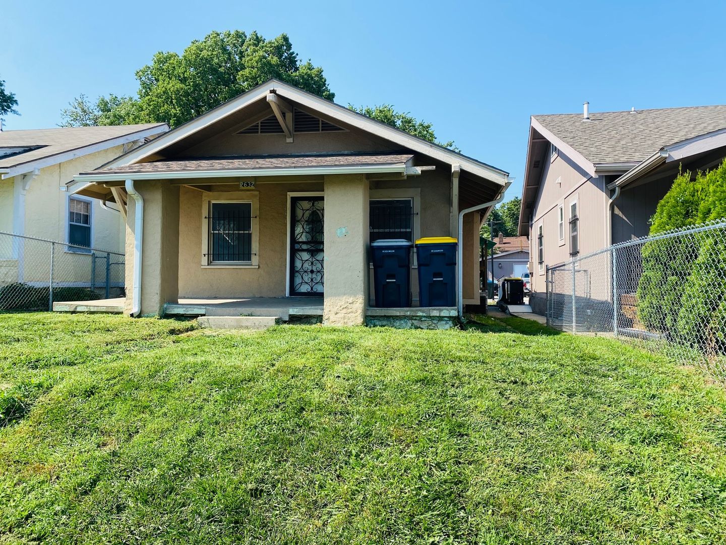 Kansas City House: 2632 E 9th St