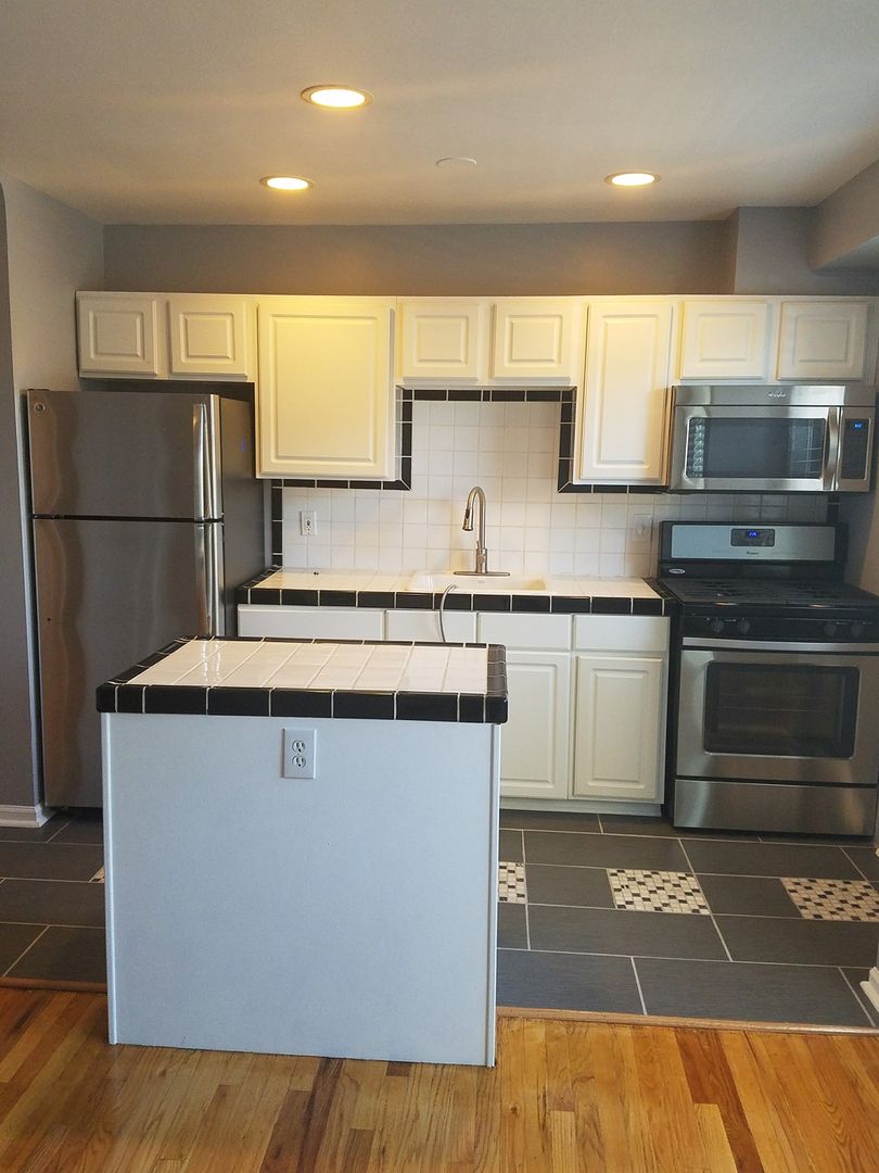 Denver House: 505 N Logan St