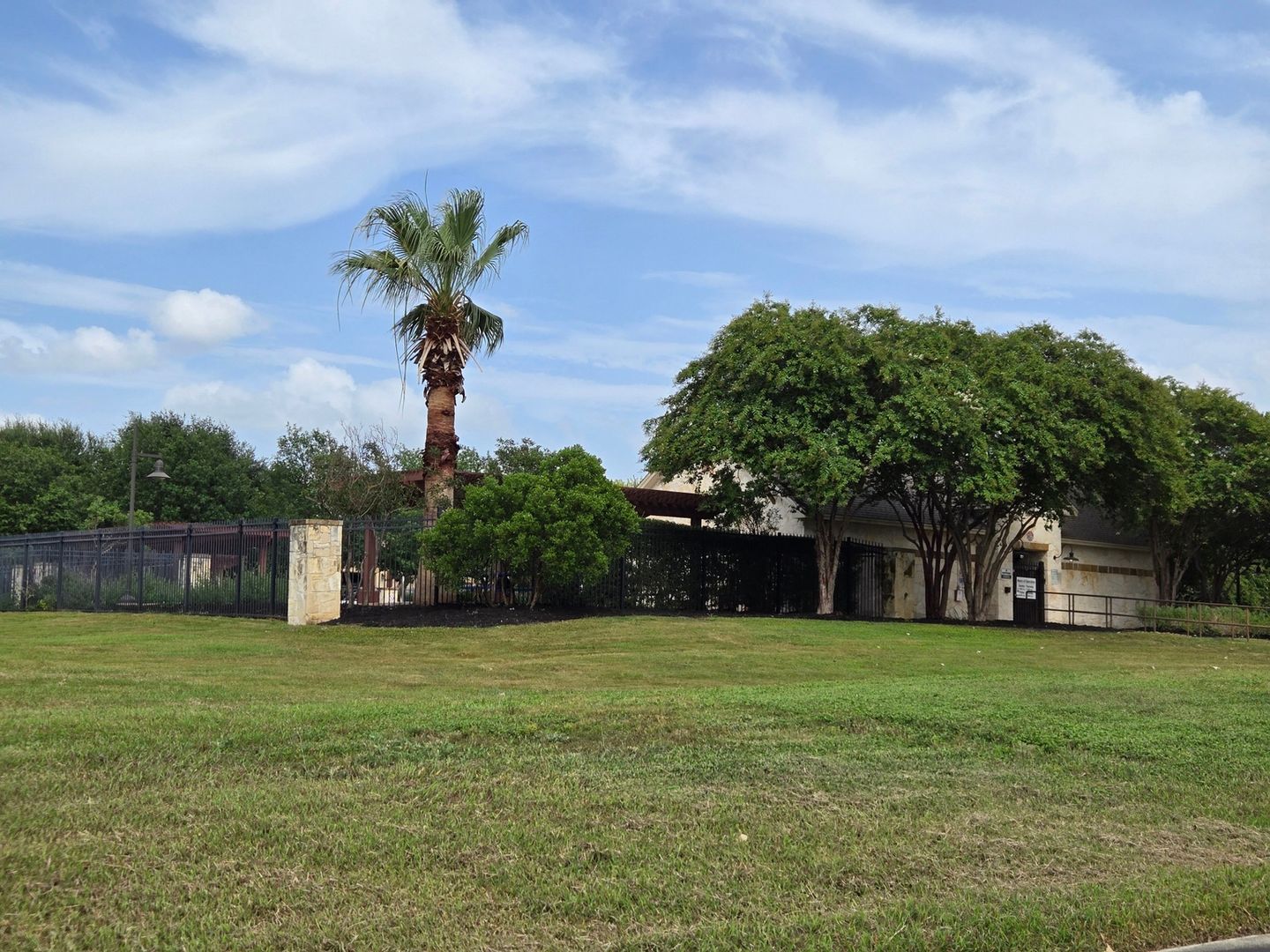 Cibolo House: 118 Arcadia Pl