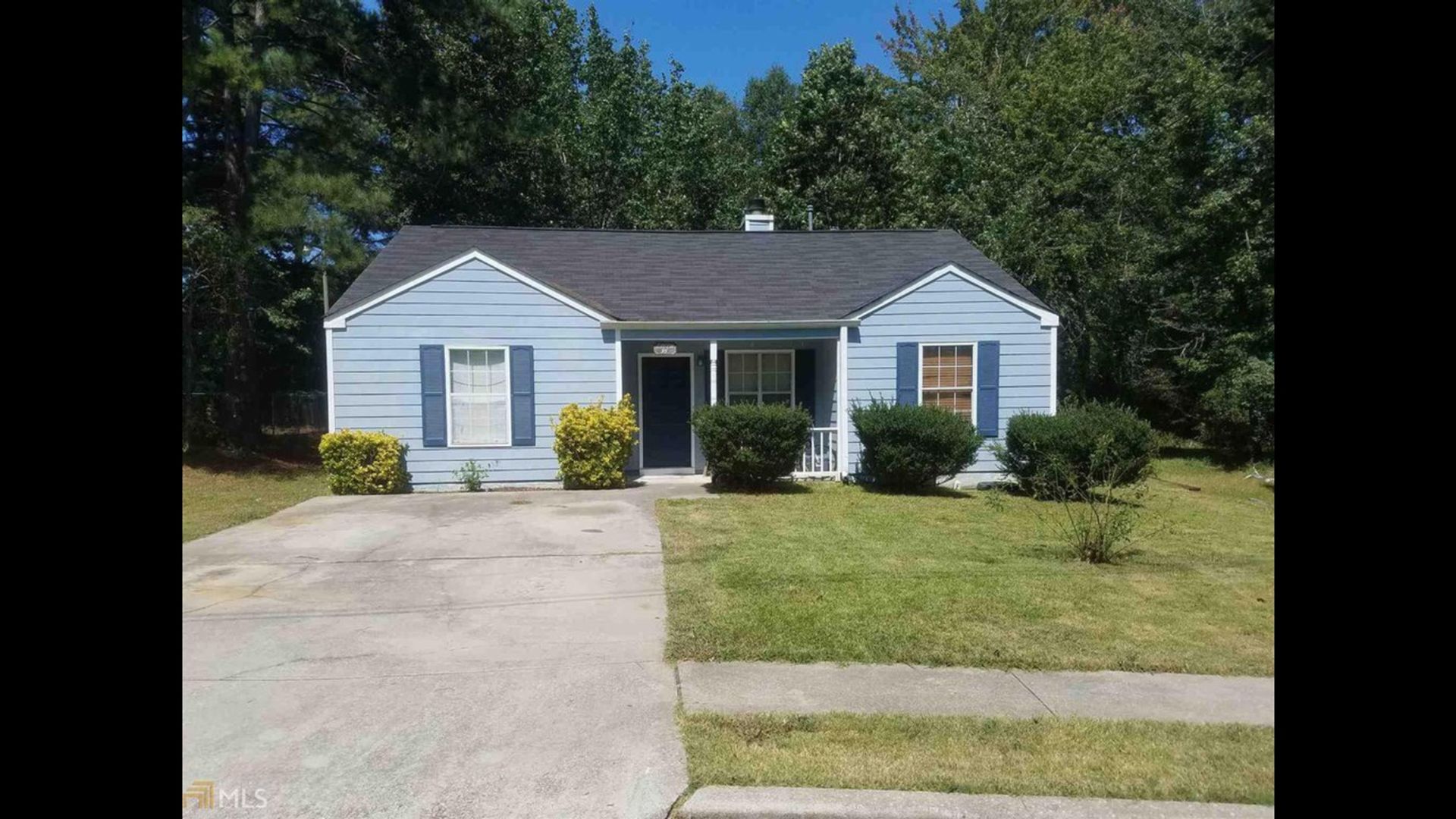 Hampton House: 95 Hampton Oaks Dr