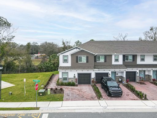 Spacious 4BR/3 Baths Townhome in Oviedo – photo 1