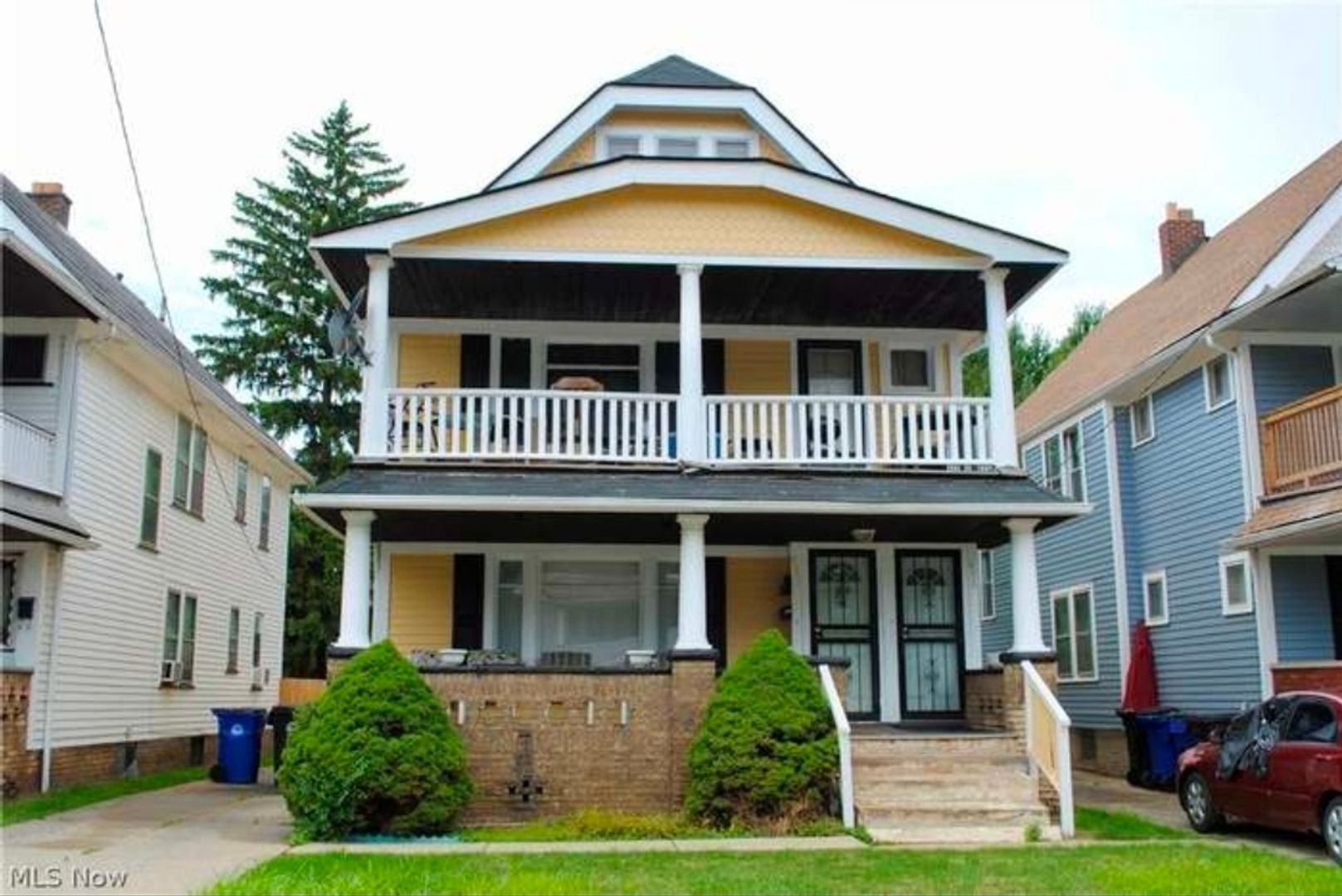 Cleveland Townhome: 650 E 130th St