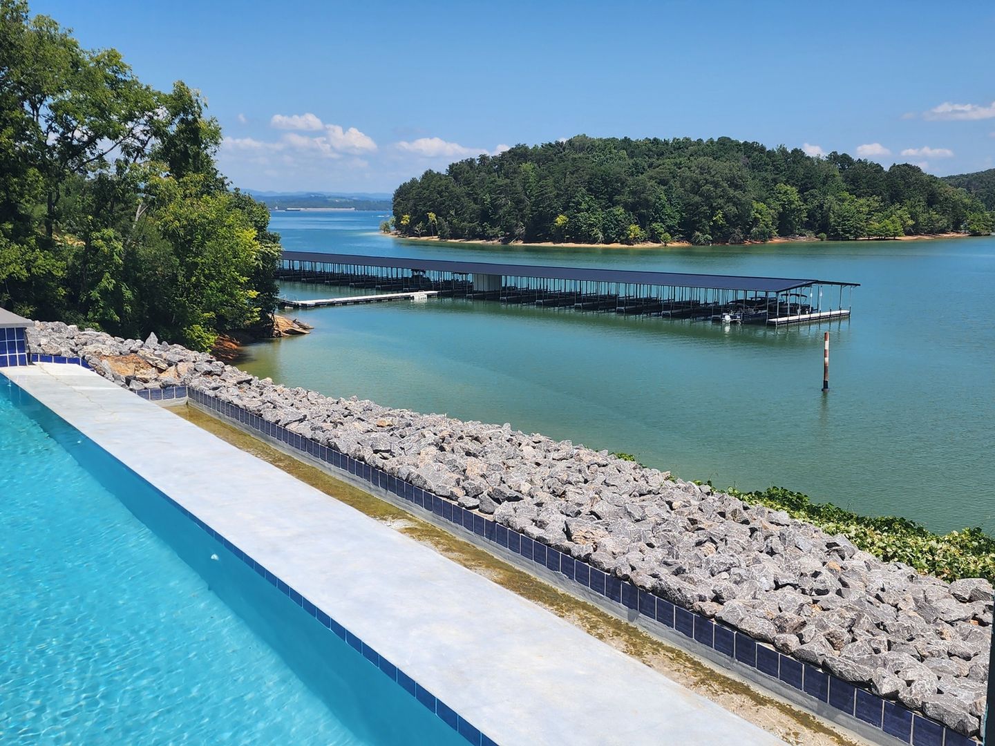 Jefferson City Townhome: 154 Lakeshore Bay Dr