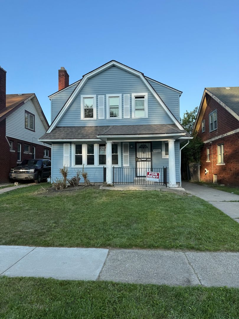 Detroit House: 12722 Birwood St