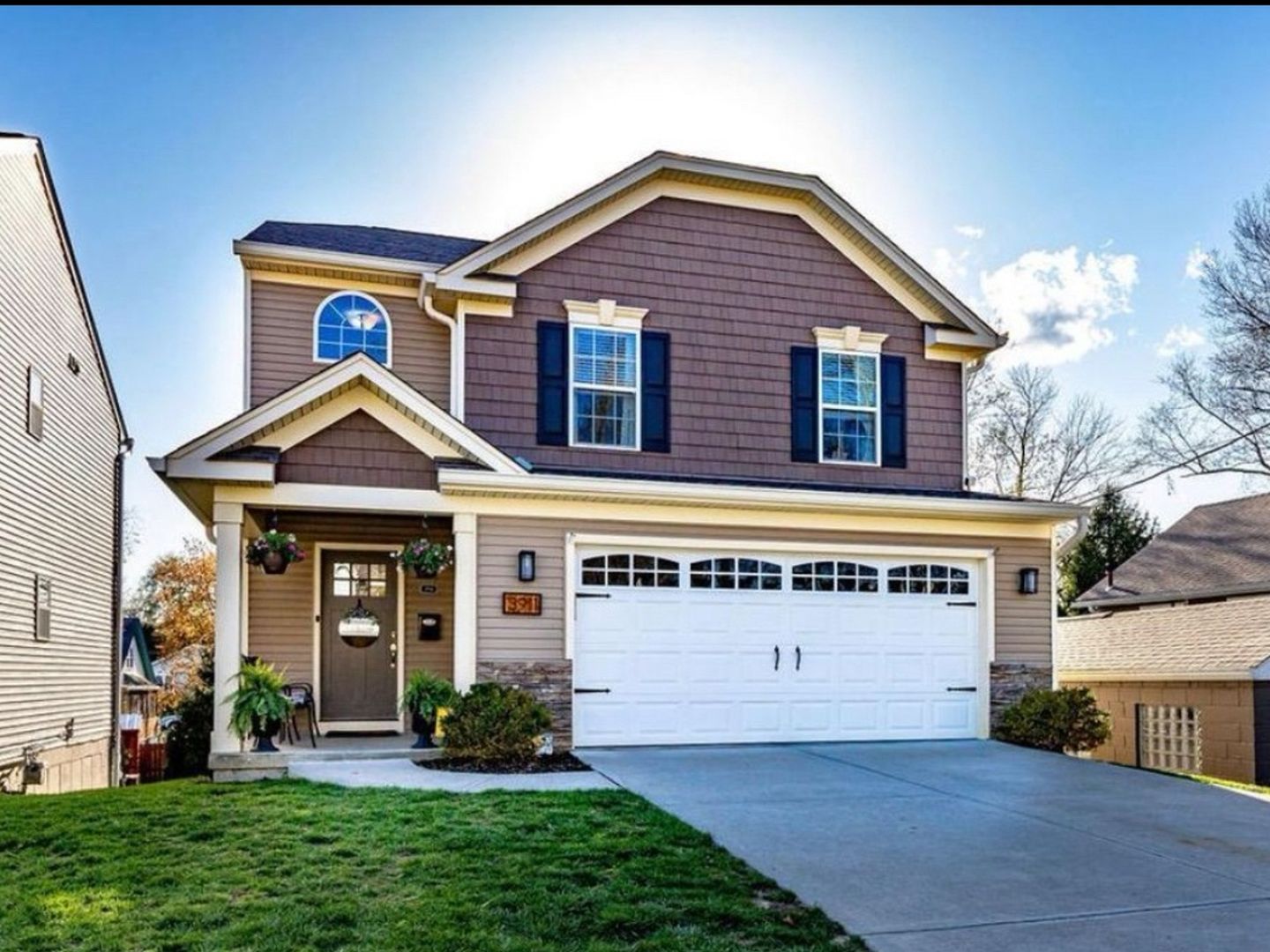 Cincinnati House: 3911 Lonsdale St