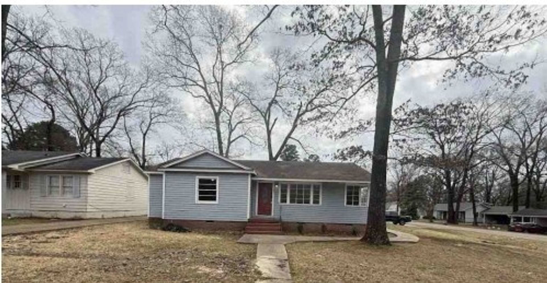 Jackson House: 341 E Northside Dr