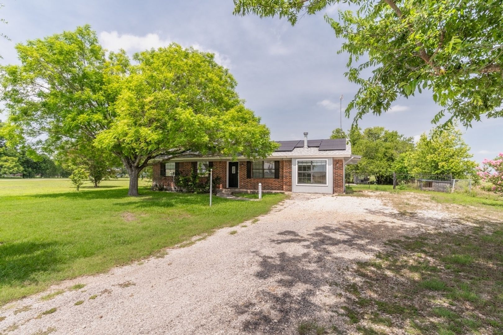 Taylor House: 5460 Farm To Market Road 973rd