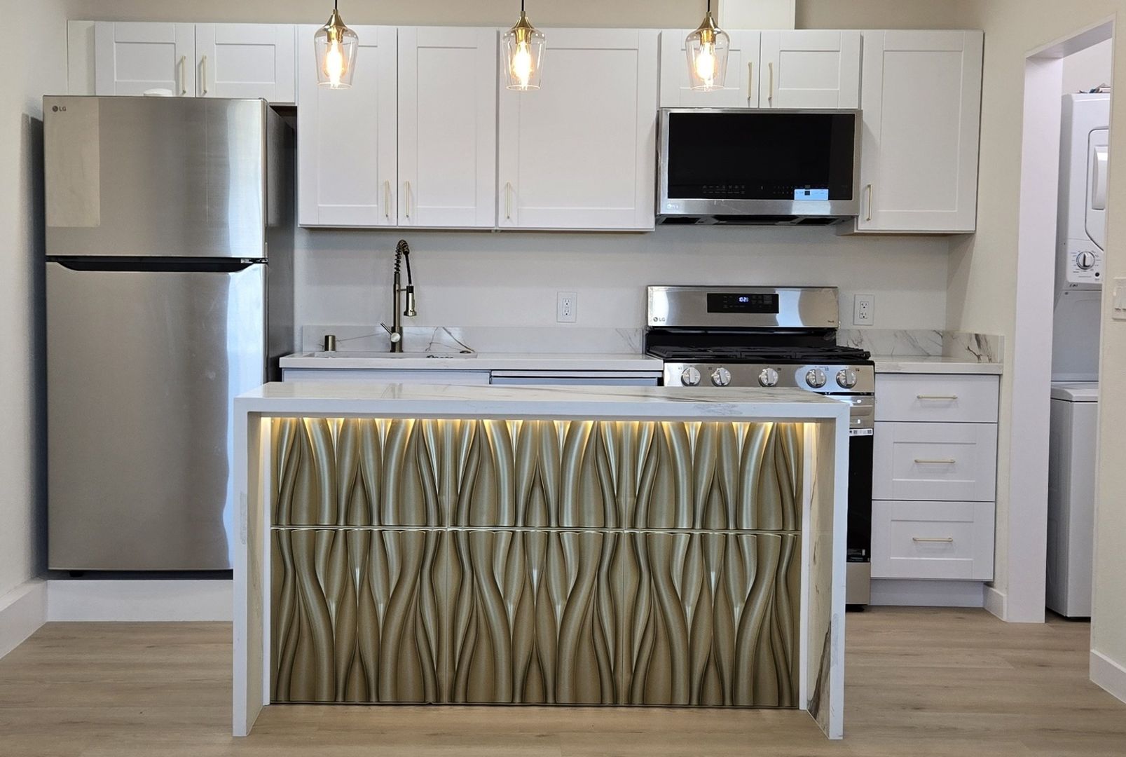 San Marcos House: 621 Starstone Dr