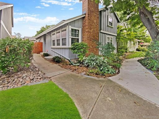 Spacious 4BR House in Arvada – photo 1