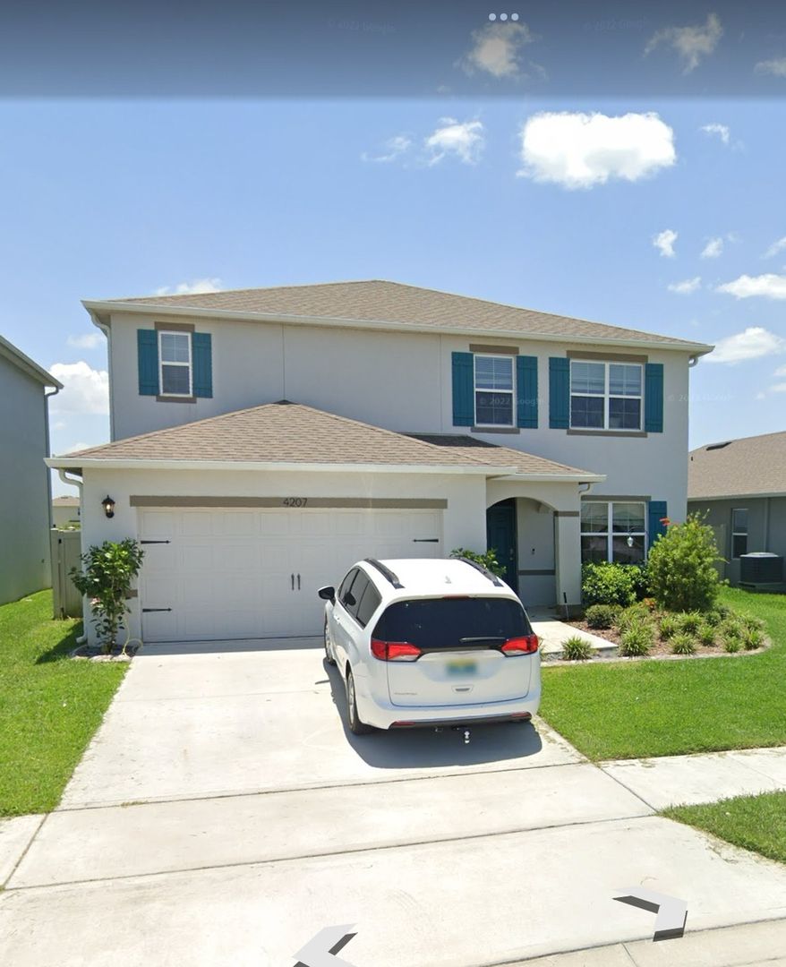 Sanford House: 4207 Looking Glass Pl