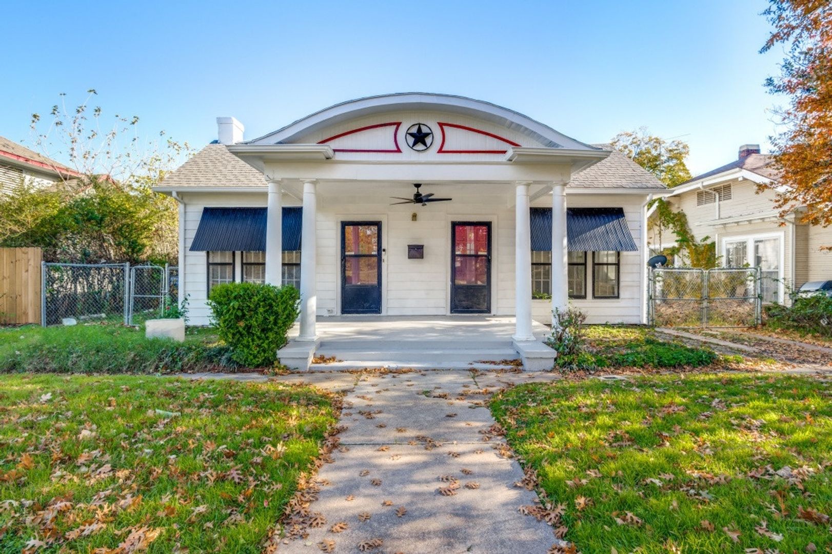 Dallas House: 2414 Park Row Ave