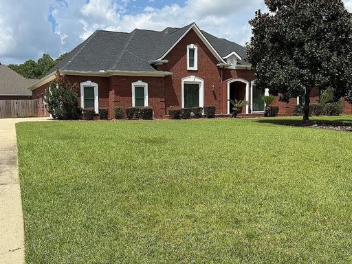 Spacious 4BR House in Mobile – photo 1