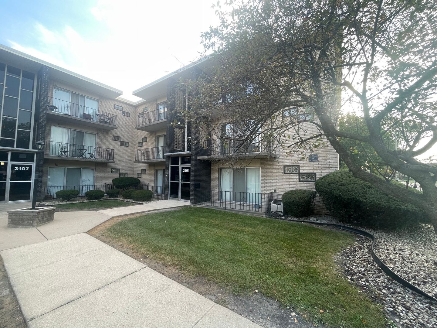 Lansing Condo: 3101 Bernice Rd