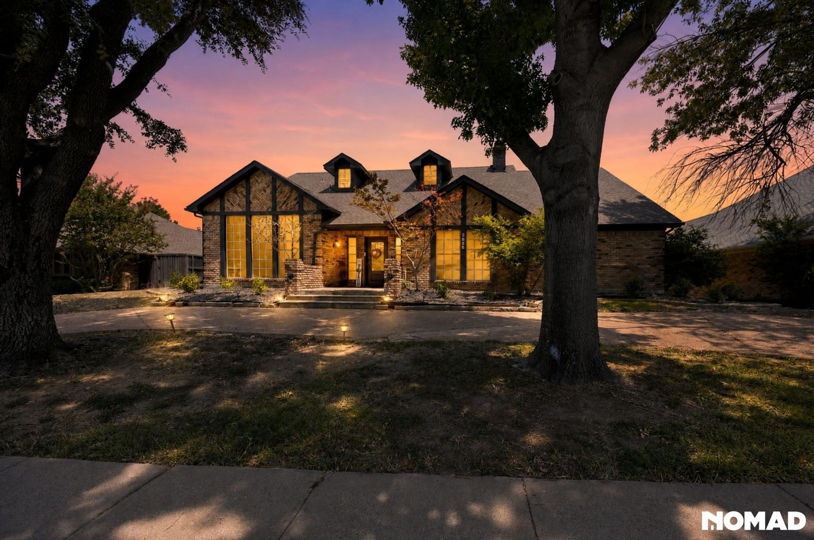 Garland House: 2926 Apple Valley Dr