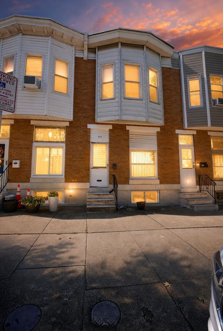 4 Bedroom Rental – 406 S Macon St, Baltimore, MD