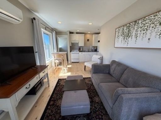 Charming one bedroom ADU in Bend’s desirable Midtown area – photo 1