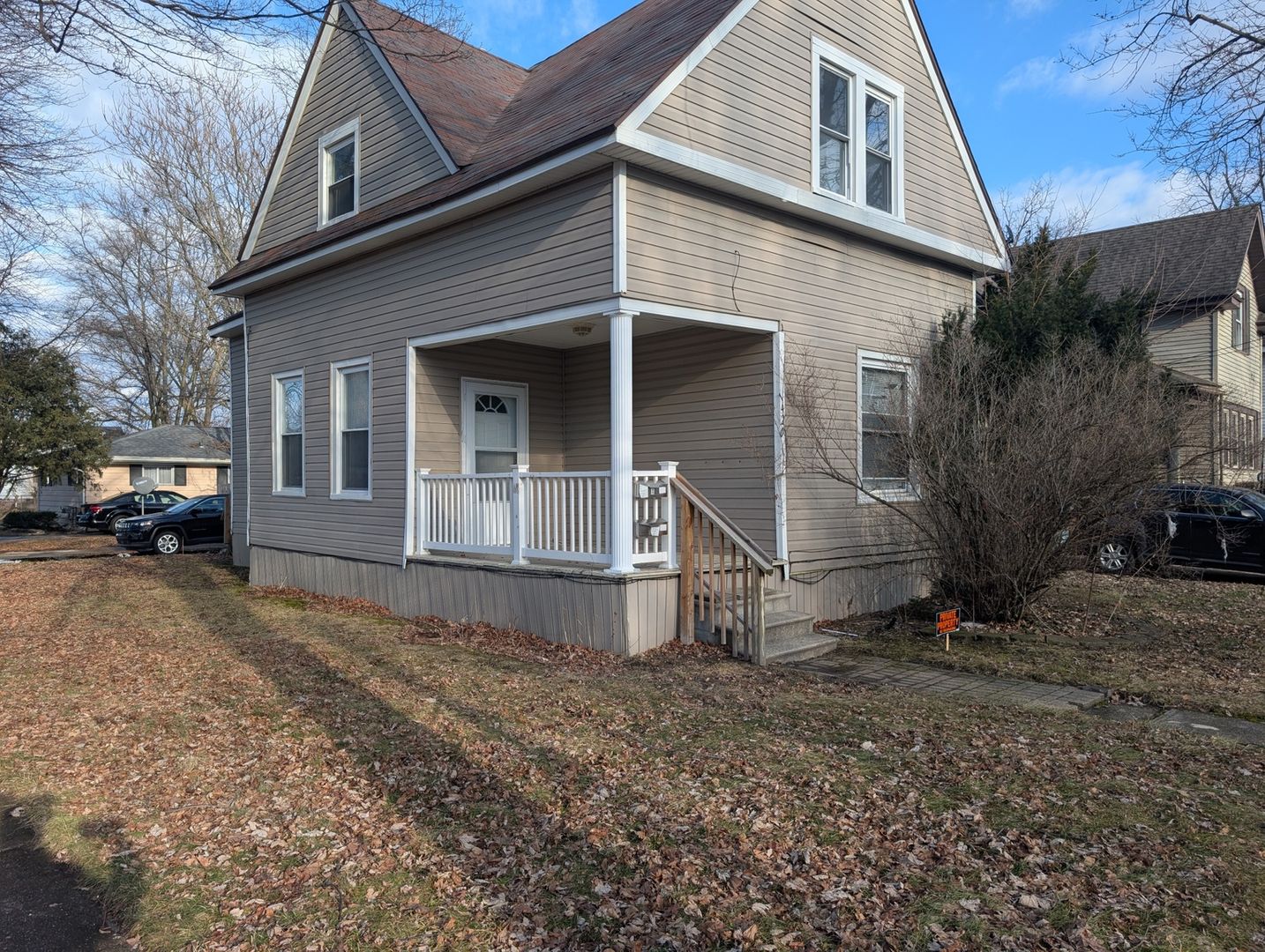Saginaw Townhome: 1420 Adams St