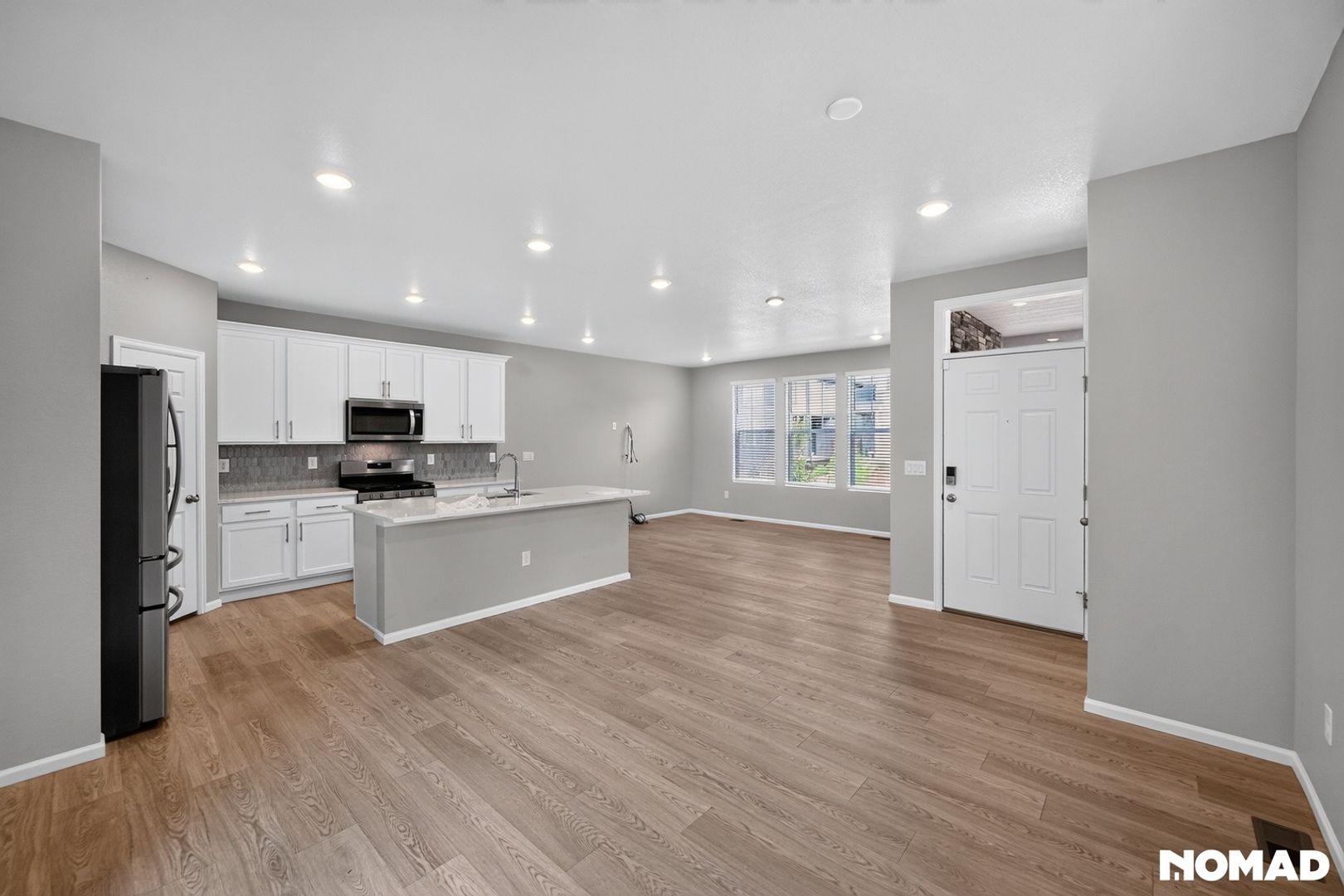 Aurora Townhome: 745 N Tempe St