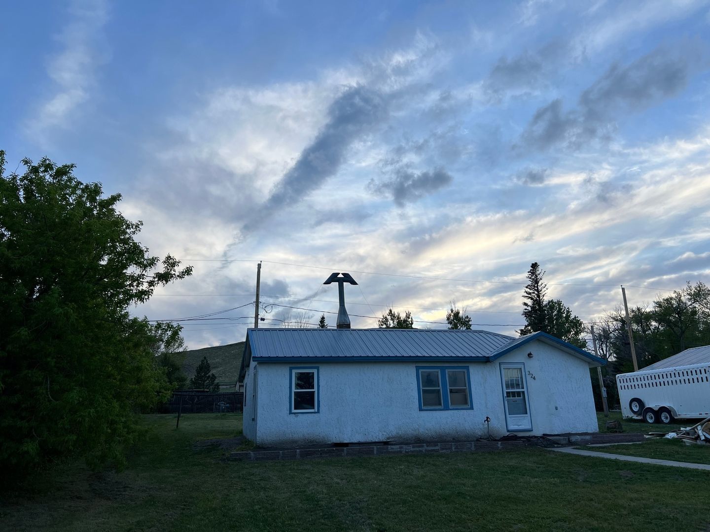 Lusk House: 324 S Oil Ave
